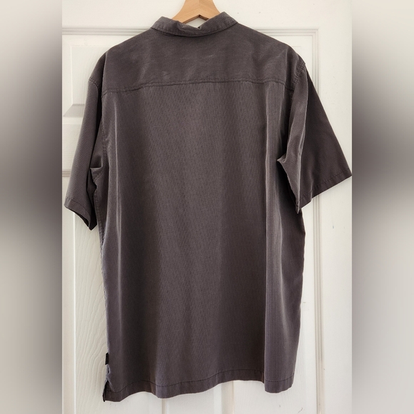 O'Neil short sleeved button down shirt - Picture 2 of 5